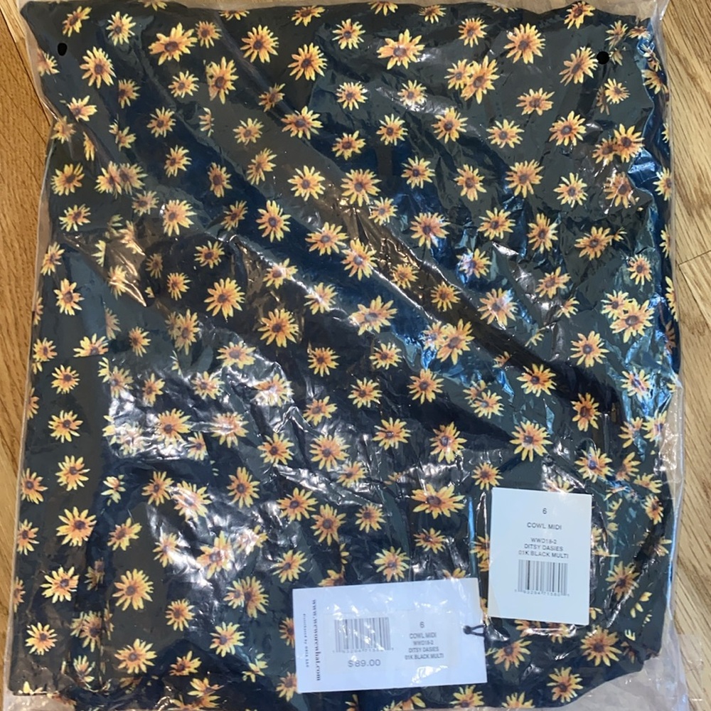 WeWoreWhat COWL MIDI DRESS size 6 NWT - Picture 7 of 8